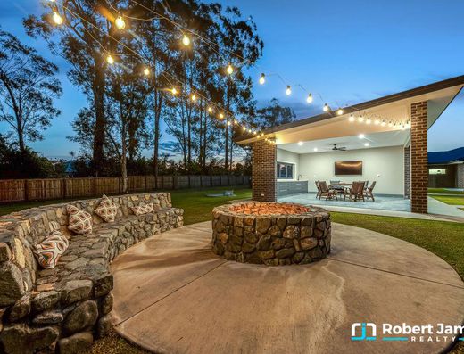 This is the life...Exceptional Cooroibah Home image 28