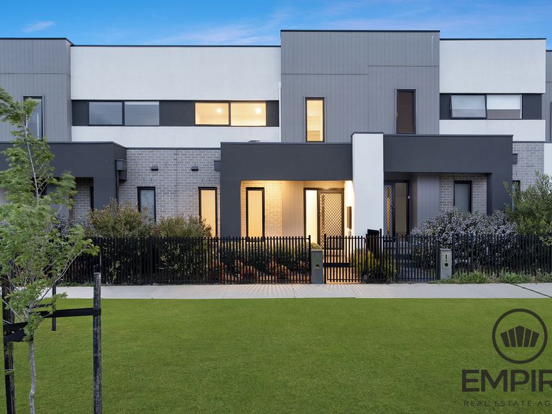 3 Vendeen Walk, Clyde North