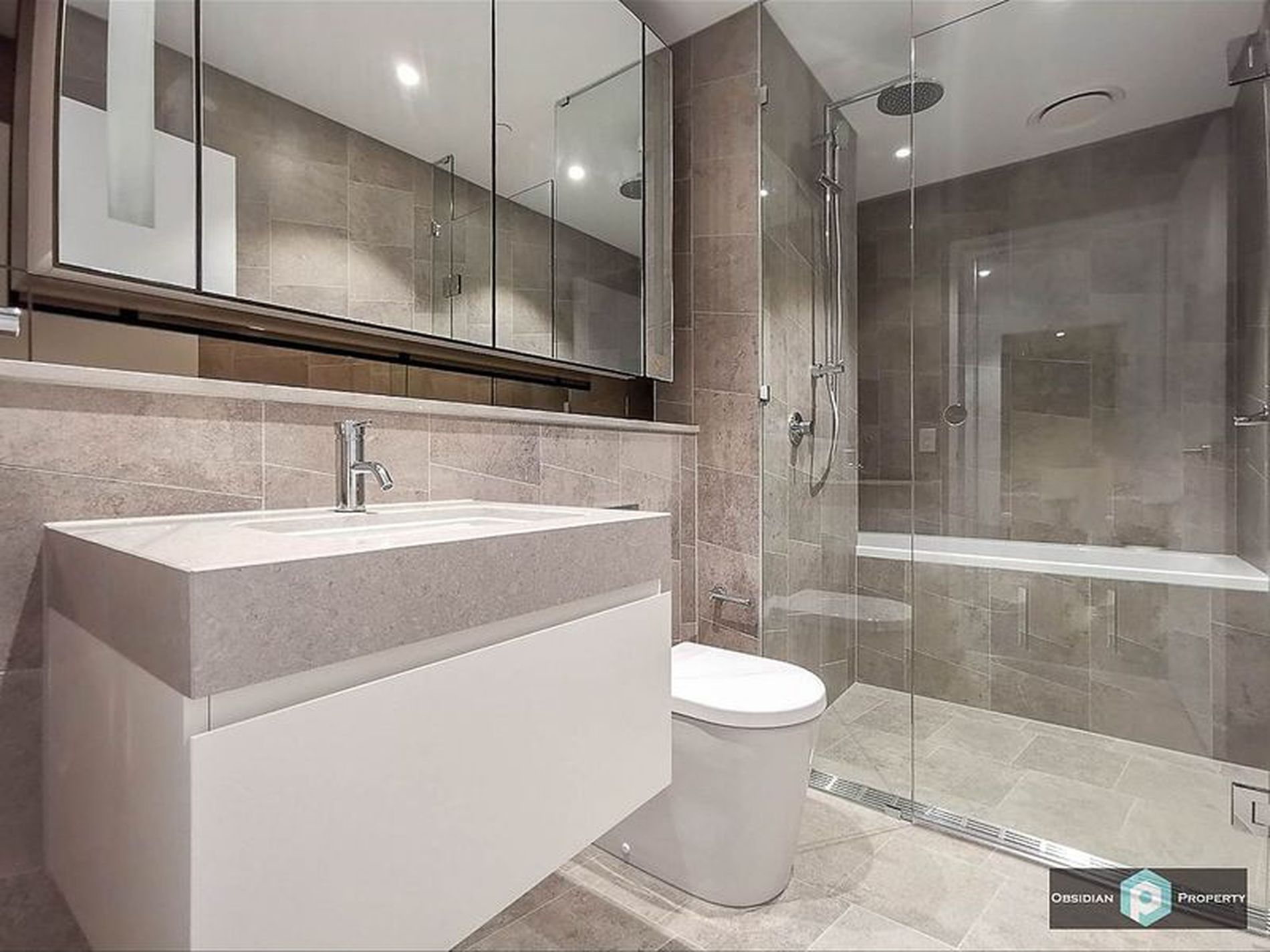 405 / 10 Nicolle Walk, Haymarket