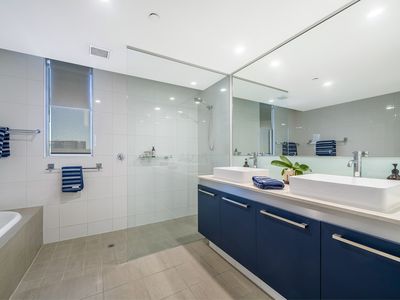 407 / 30 The Circus, Burswood