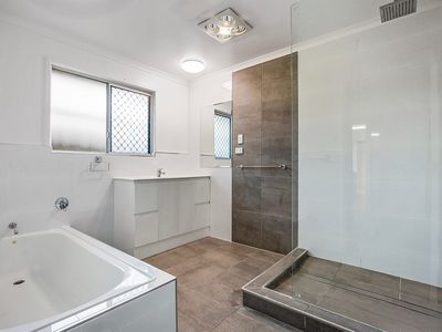 5 Danastas Avenue, Eimeo