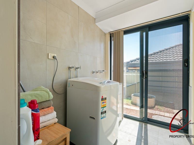 26 Salerno Approach, Piara Waters