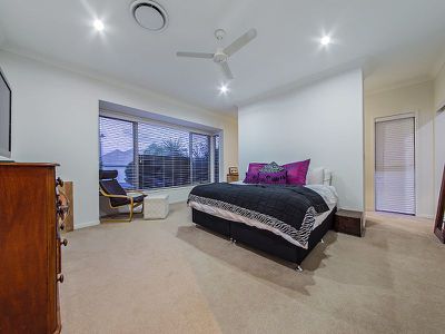 16 Macquarie Street, Wakerley