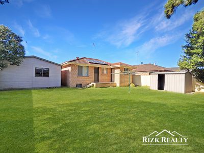 204 Banks Drive, St Clair
