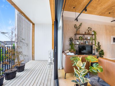 5 / 163 Hobsonville Point Road, Hobsonville