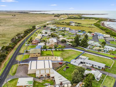 9-11 Eight Mile Creek Road, Racecourse Bay