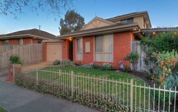 2 / 11 Hood Court, Berwick