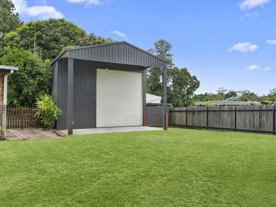 71 Bowen Road, Glass House Mountains