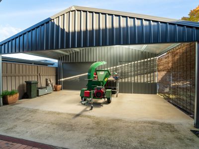 3 AVONDALE DRIVE, Wodonga