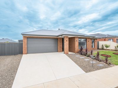 8 Fletcher Avenue, Mooroopna