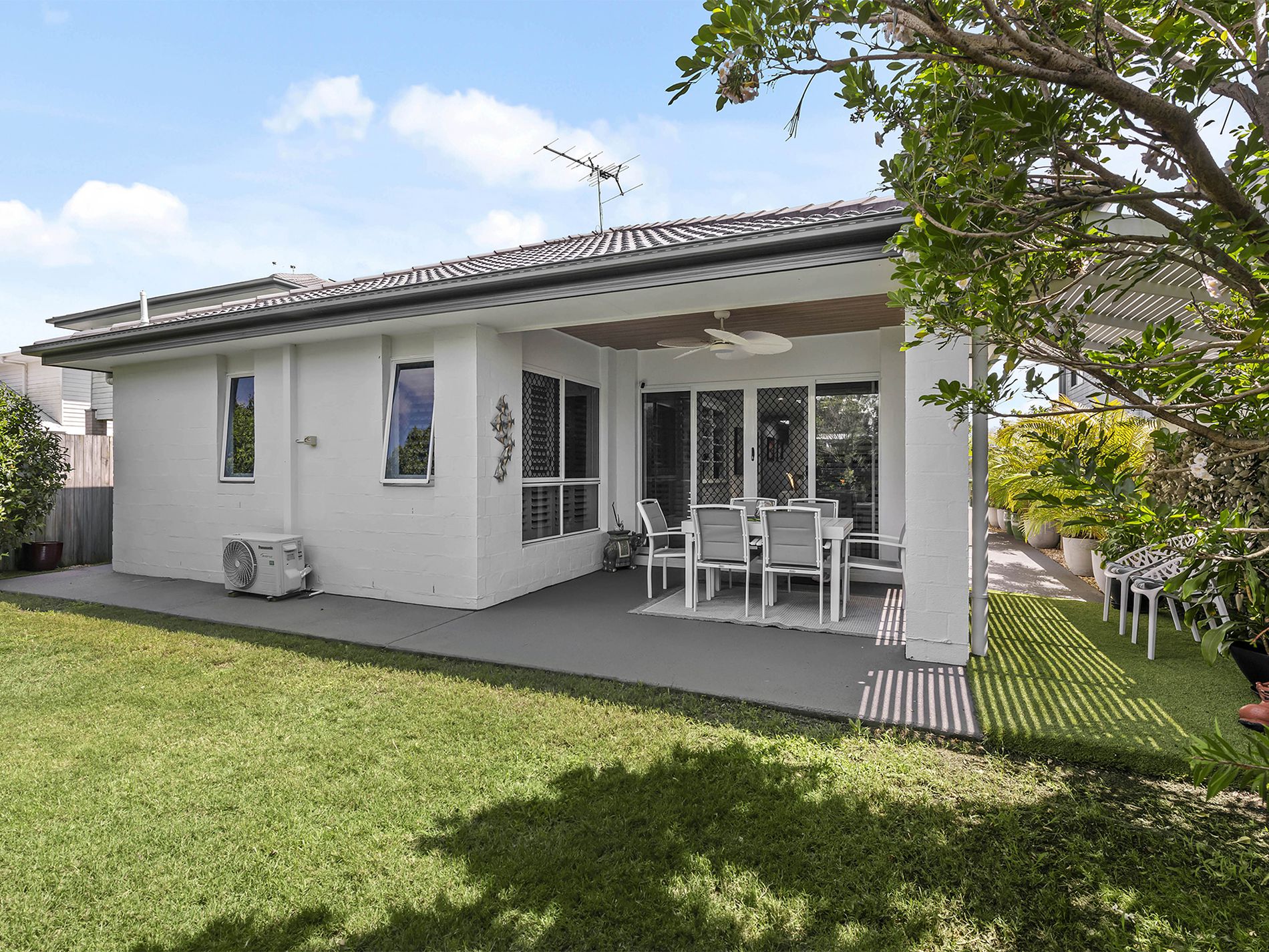 27 Comanche Street, Newport