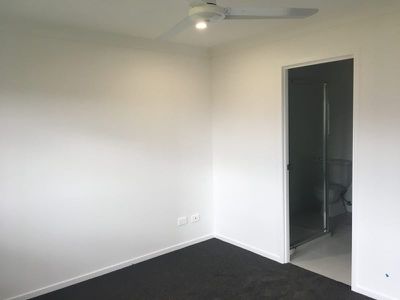 1 / 8 Meadow View Road, Beaudesert