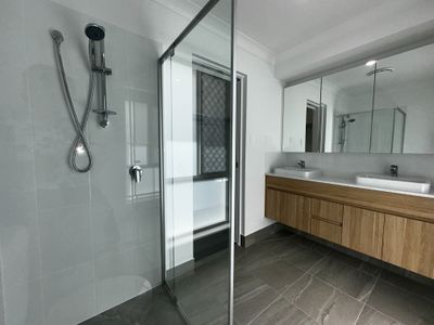 13 Venice Cres, Redbank