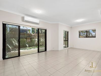 3 / 211a Wigram Road, Glebe