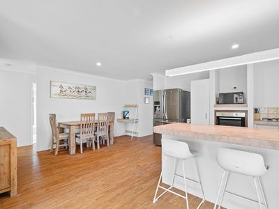 13 Kangaroo Paw Drive, Greenfields