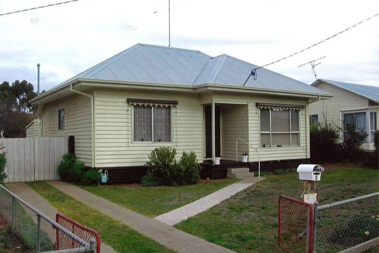 5 Phillip Street, Horsham