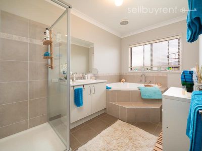 2 INNISBROOK AVENUE, Wodonga