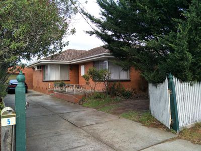 5 Fourth Avenue, Hoppers Crossing