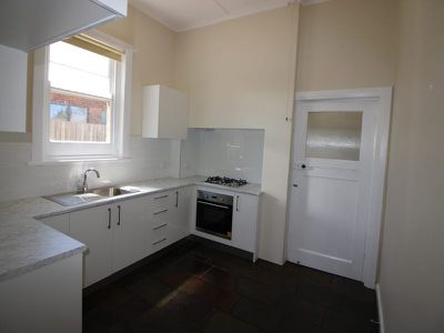 1 / 12 Thomas Street, Geelong West