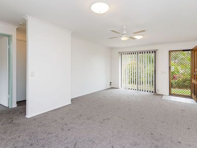 1 / 11-15 Lindfield Road, Helensvale