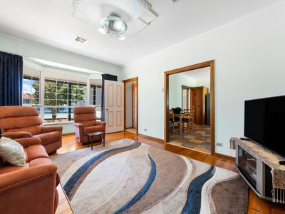 3 Kyarra Street , Taperoo