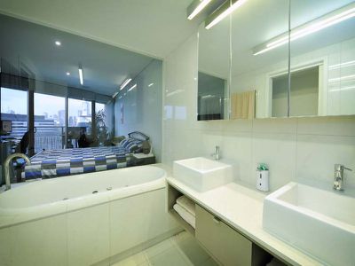 1502 / 90 Lorimer Street, Docklands