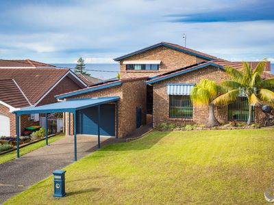 28 Hillside Crescent, Kianga