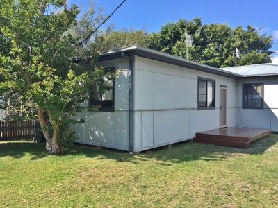 1 / 4 Commonwealth Avenue, Burrill Lake