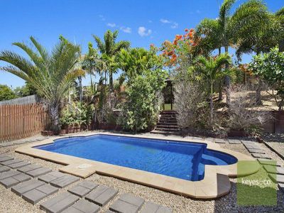 30 Sea Eagle Circuit, Douglas