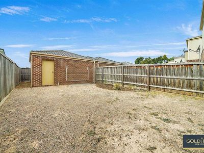 32 Featherbrook Drive, Point Cook
