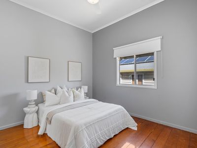 16 Duke Street, Ascot