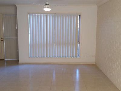 5 / 11 Smith Road, Woodridge