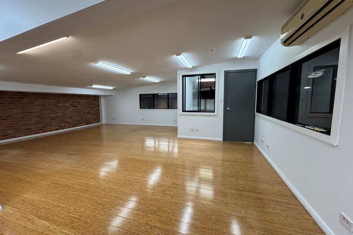 Unit 2 / 1 Marshall Road, Kirrawee