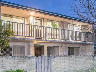10 / 4 Bulimba Road, Nedlands