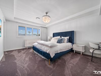 180 Forestwood Drive, Glenmore Park