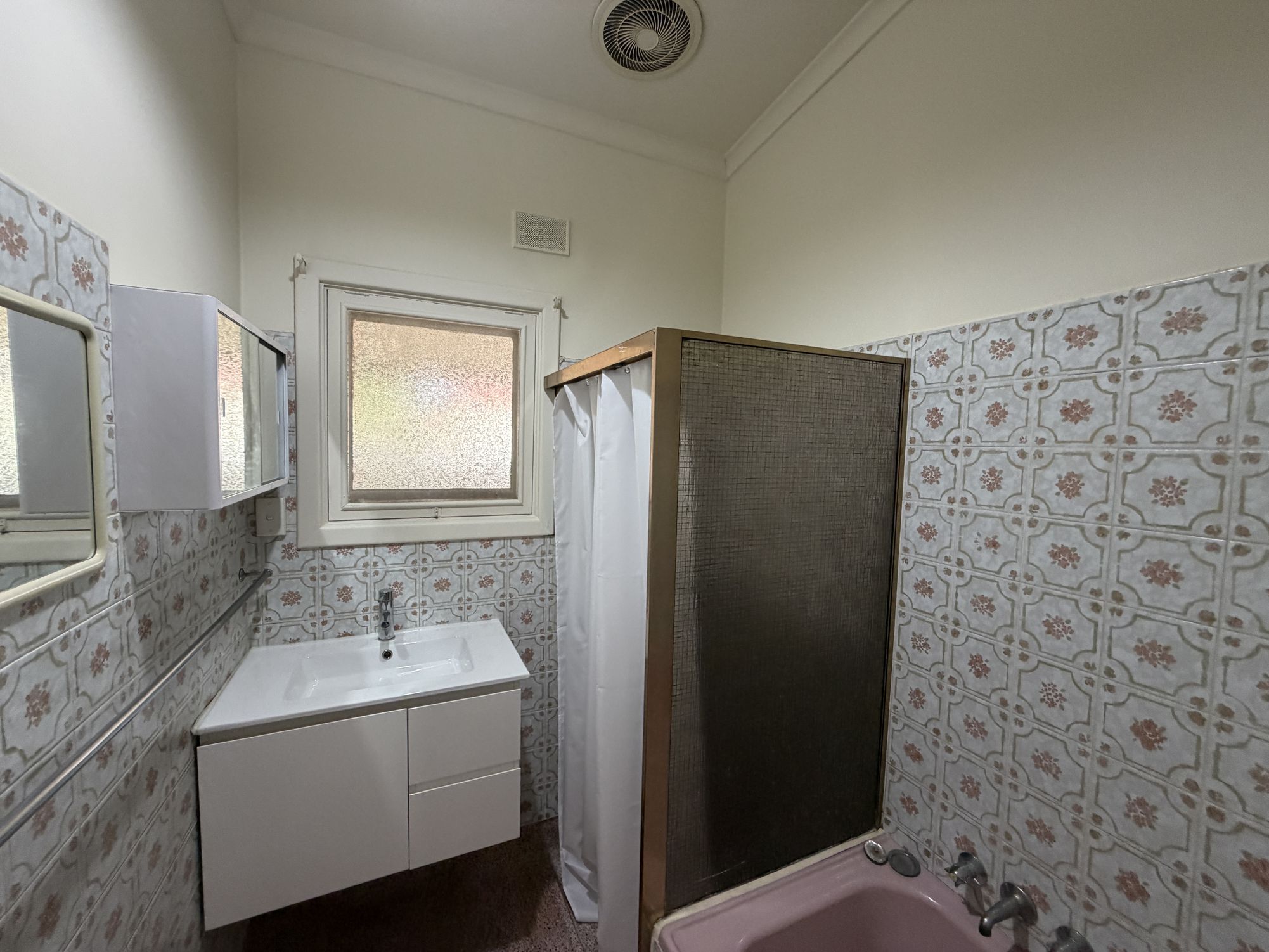 244 Days Road, Ferryden Park