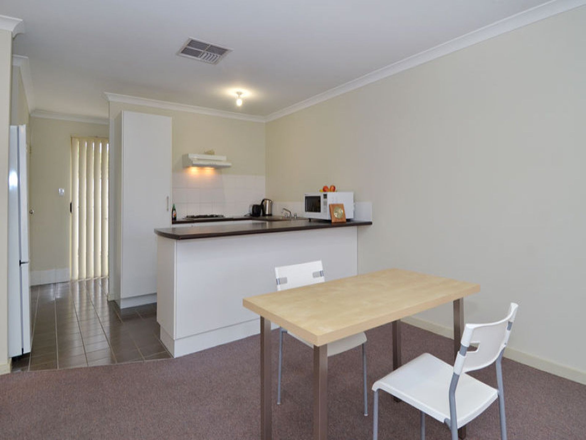 7 / 3 Great Eastern Hwy, Somerville