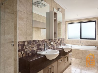 5 Natren Court, Berwick