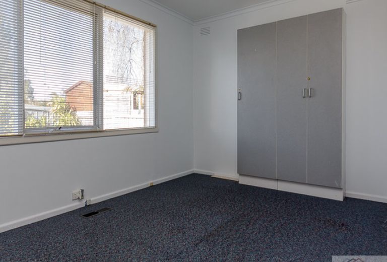 60 Marianne Way, Mount Waverley