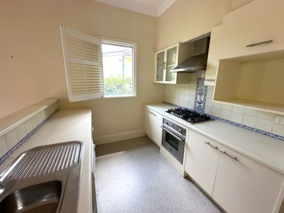7 Oakdene Crescent, Carnegie