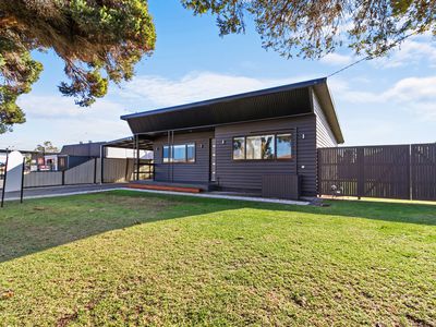 14 Glass Street, Sale