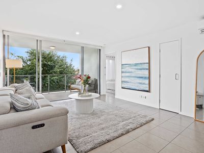 2214 / 1-7 Waterford Court, Bundall