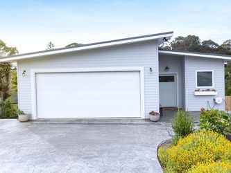 4 Yabbarra Drive, Dalmeny