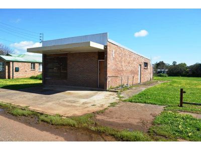 2-4 Goran Street, Curlewis