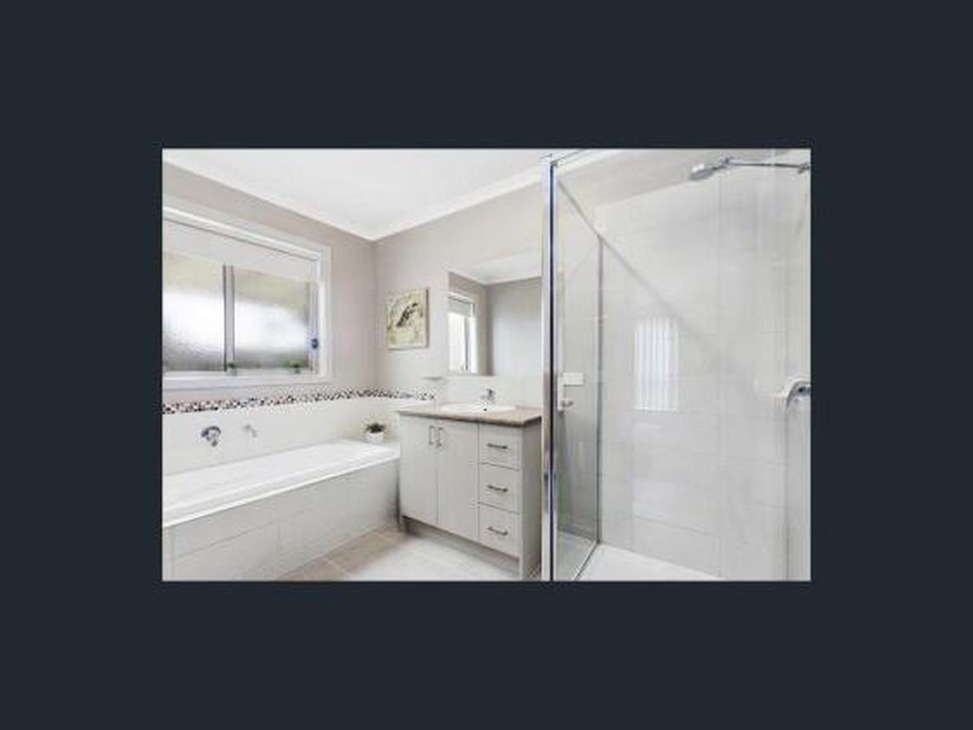 7 Melanic Street, Leopold