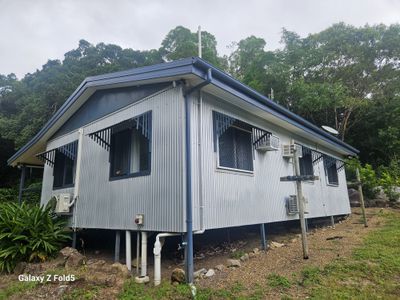 34 Parkinson Street, Cooktown
