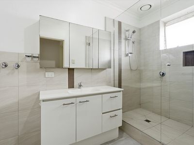 8 / 4 Lyons Street, Williamstown