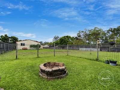 17 Maleny Street, Landsborough