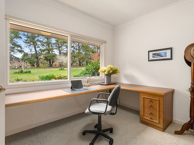 19 Dunn Street, Macedon