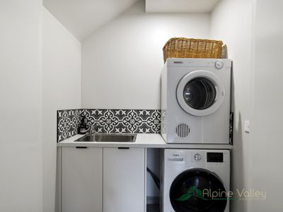 15 Saint Bernard Drive, Tawonga South